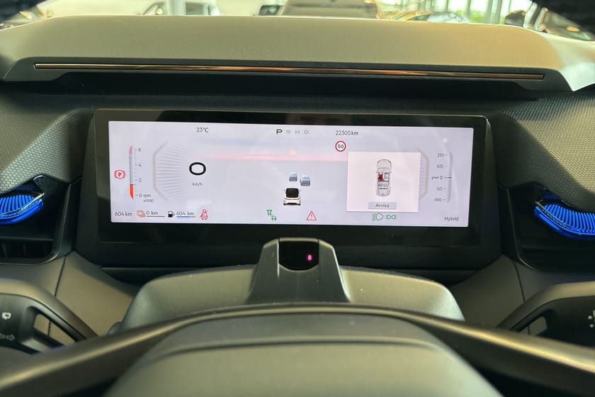 Bild 5 av Lynk & Co 08 PHEV Core Läder Pano 360Kamera