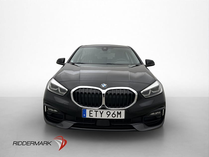 Bild 2 av BMW 118i 118 136hk Sport-line Navi P-sensor Adapt CarPlay