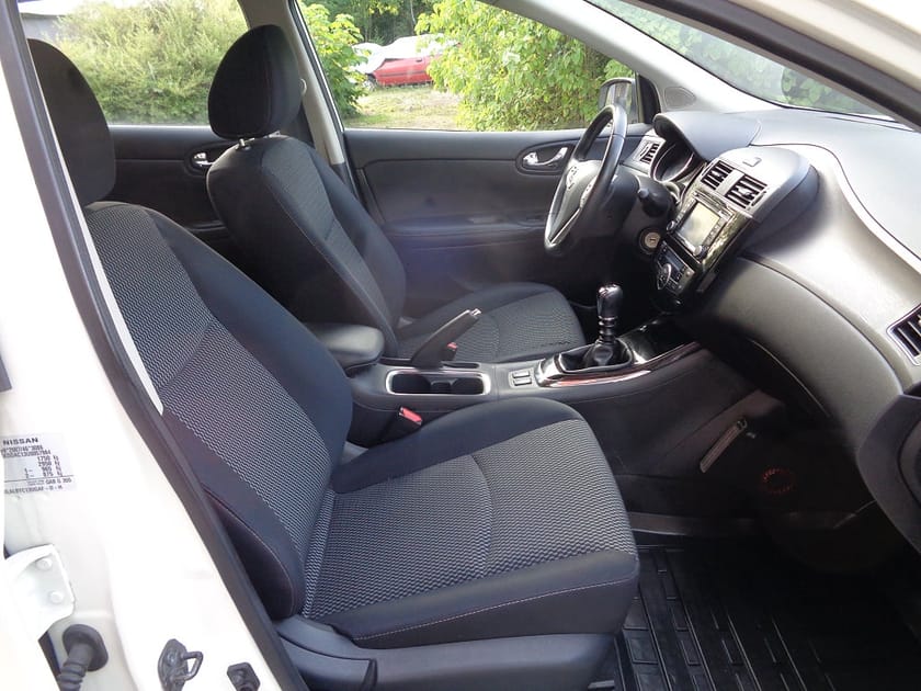 Bild 3 av Nissan Pulsar 1.2 115 HK/11500 MIL/ÅRSSK. 492:-/ACC/NAVI/BACKKAMERA