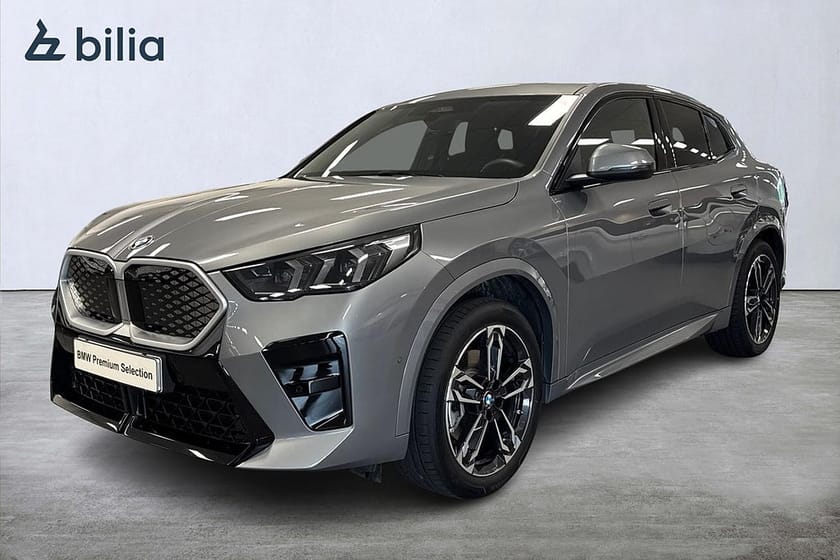 Bild 1 av BMW iX2 xDrive30 M-sport | Drag | Aktiv farth. | Backkamera