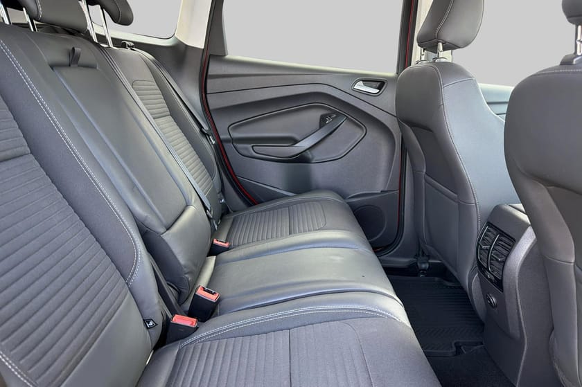 Bild 5 av Ford Kuga 1.5 EcoBoost 150hk Titanium 1 Brukare Kamera Drag