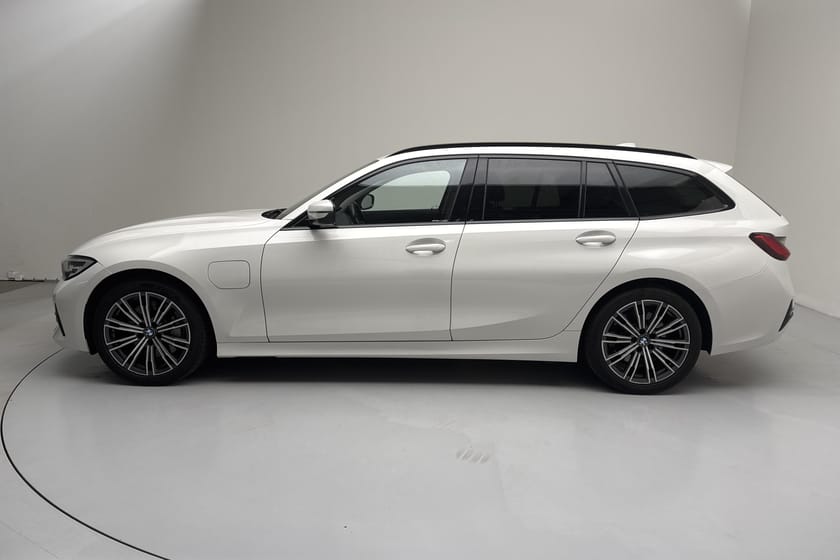 Bild 2 av BMW 330e Touring 330 Touring, G21 (292hk) Sport Line HiFi Drag