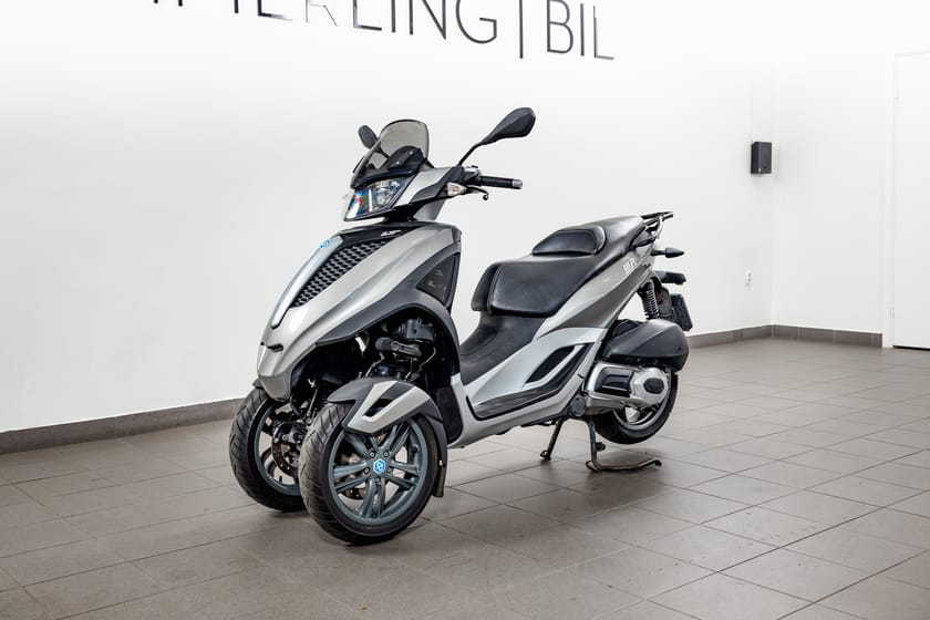 Bild 1 av Piaggio MP3 300 CVT