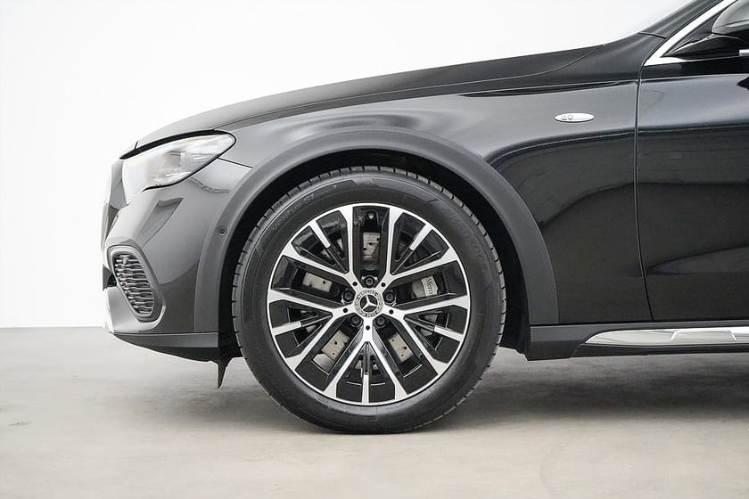 Bild 2 av Mercedes-Benz E 300 de 4MATIC All-Terrain E300 / 313hk / 360
