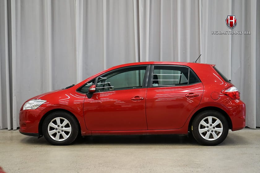 Bild 1 av Toyota Auris 5-dörrar 1.4 D-4D Plus Power heat Lågmilad