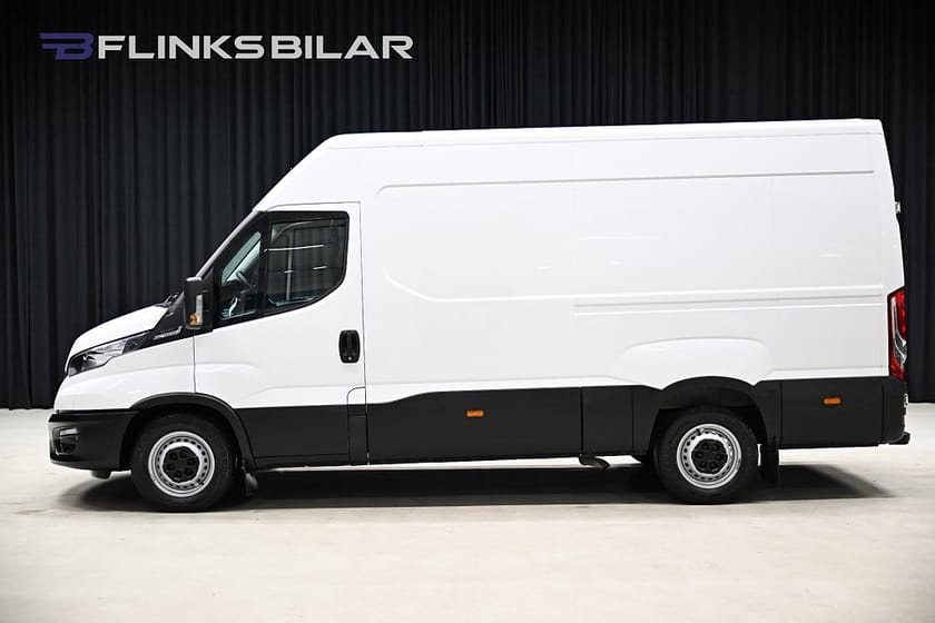 Bild 2 av Iveco Daily 35-140 Van 2.3 JTD Hi-Matic 136HK L3H2 Automat|3.5ton-drag