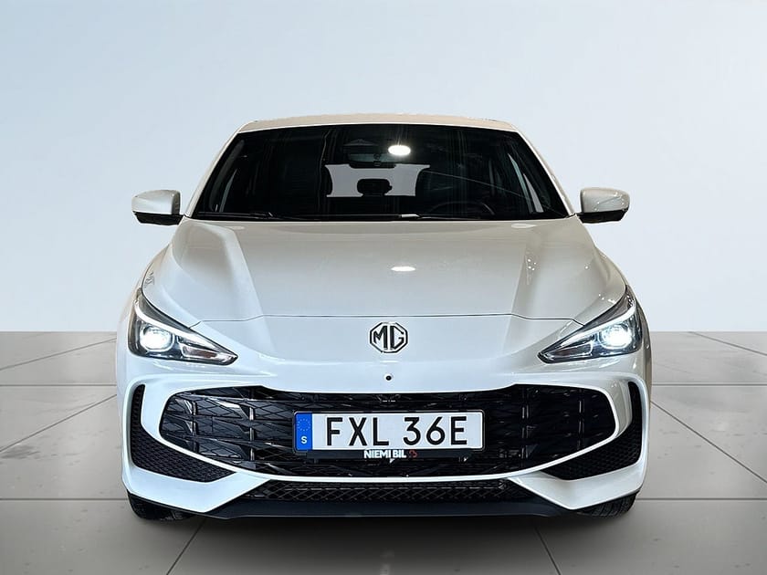 Bild 2 av MG 3 Hybrid+ Luxury Carplay 360° GPS Pvärm S/V-hjul MOMS
