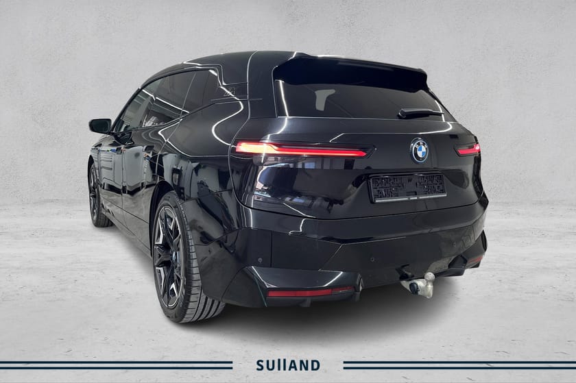 Bilde 3 av BMW iX xDrive40 Fully Charged, Sportspakke, Multifunk.seter++