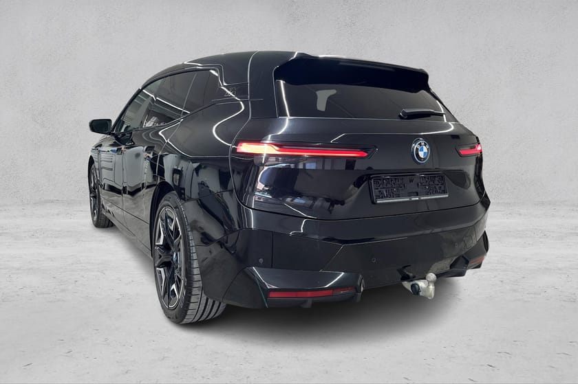 Bilde 3 av BMW iX xDrive40 Fully Charged, Sportspakke, Multifunk.seter++