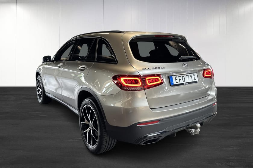 Bild 3 av Mercedes-Benz GLC 300 de 4MATIC 4 MATIC AMG Panorama Drag Värmare Carplay 360°