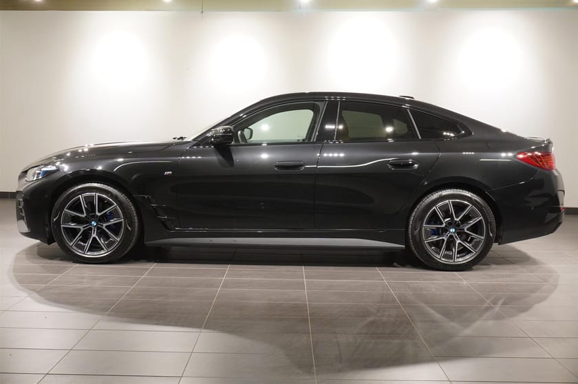 Bild 2 av BMW i4 M50 xDrive Gran Coupé Active Edt. Drag HiFi Fartpilot Adaptiva-Led PA