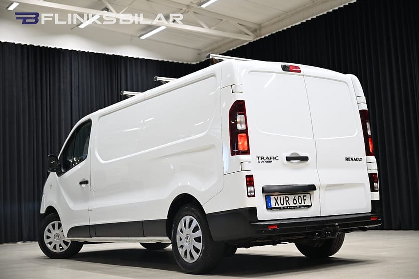 Bild 4 av Renault Trafic Skåpbil dCi 145HK L2 Automat|LED|Drag|Värmare|GPS|Backkamera