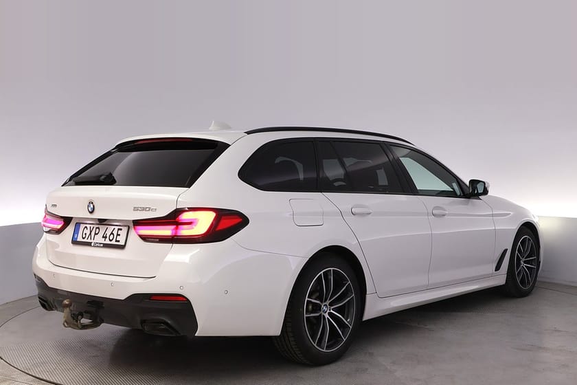 Bild 5 av BMW 530e xDrive Touring M sport Komf.stol Pano 360 B&W Drag