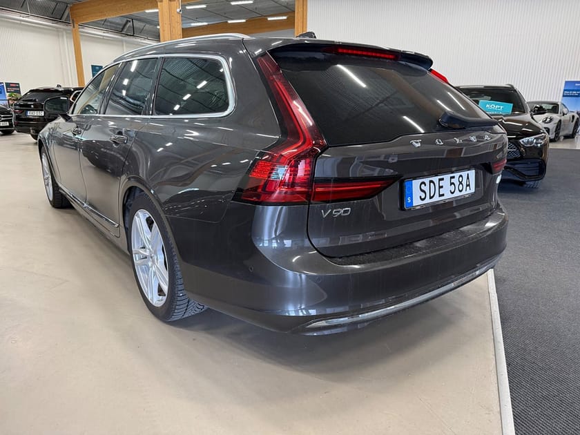Bild 2 av Volvo V90 Recharge T6 AWD Ultimate Bright  2,99%Ränta
