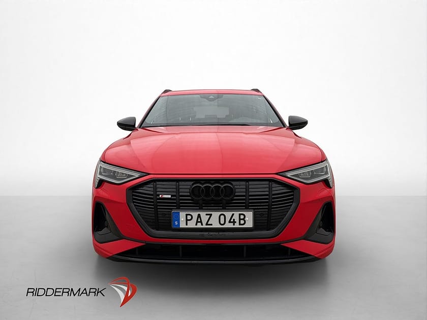 Bild 3 av Audi e-tron 55 quattro S line Luftfjädring Drag Kamera 21"