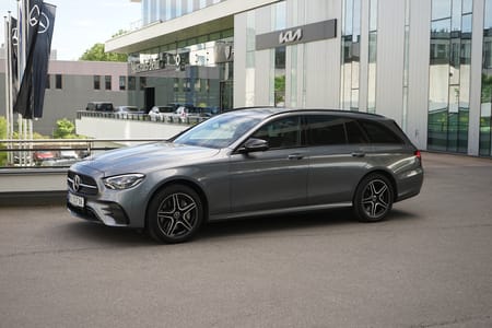 Mercedes-Benz E 300 T de 4MATIC AMG kun kjørt 11500 km.