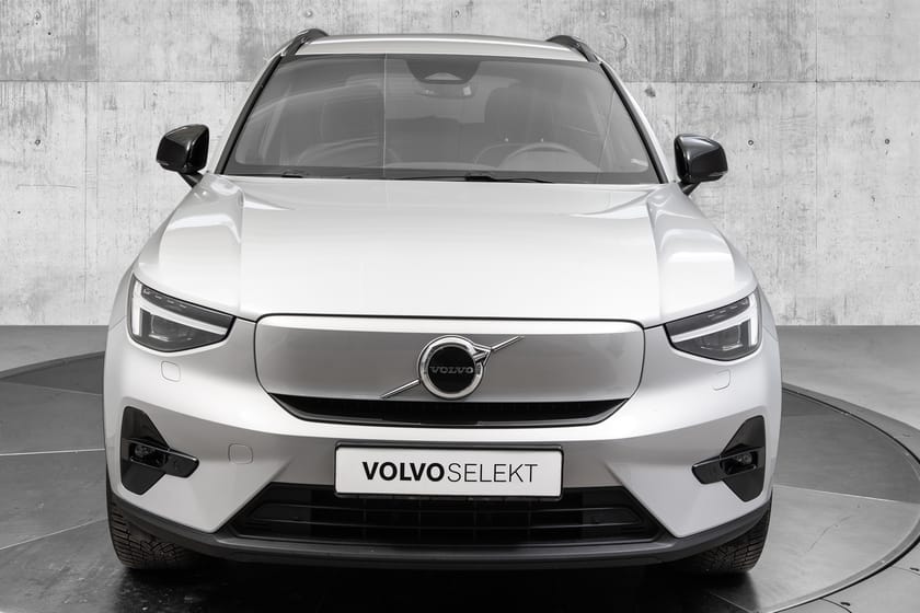 Bilde 3 av Volvo XC40 Recharge Twin motor Plus Hengerfeste/El.stol/Ryggekamera/Pixel