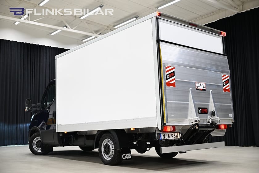 Bild 4 av Iveco Daily 35-140 Chassi Cab 136HK Automat|Kylbil|Nattkyla|Bakgavellyft|Lågmil|SeUtr