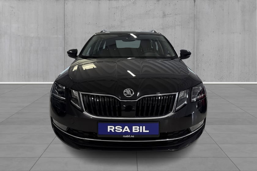 Bilde 2 av Škoda Octavia Stasjonsvogn 2.0L 150HK, Hengerfeste, Style, Automat, 4x4