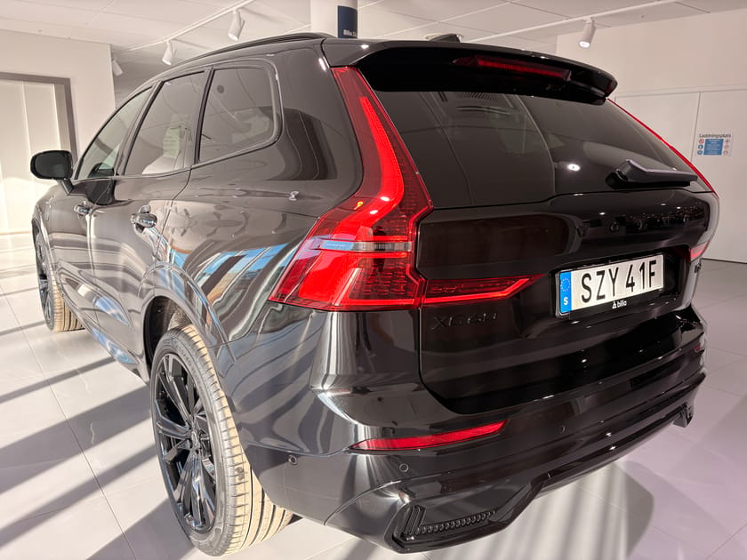 Bild 4 av Volvo XC60 T6 Plus Black Nordic Edition