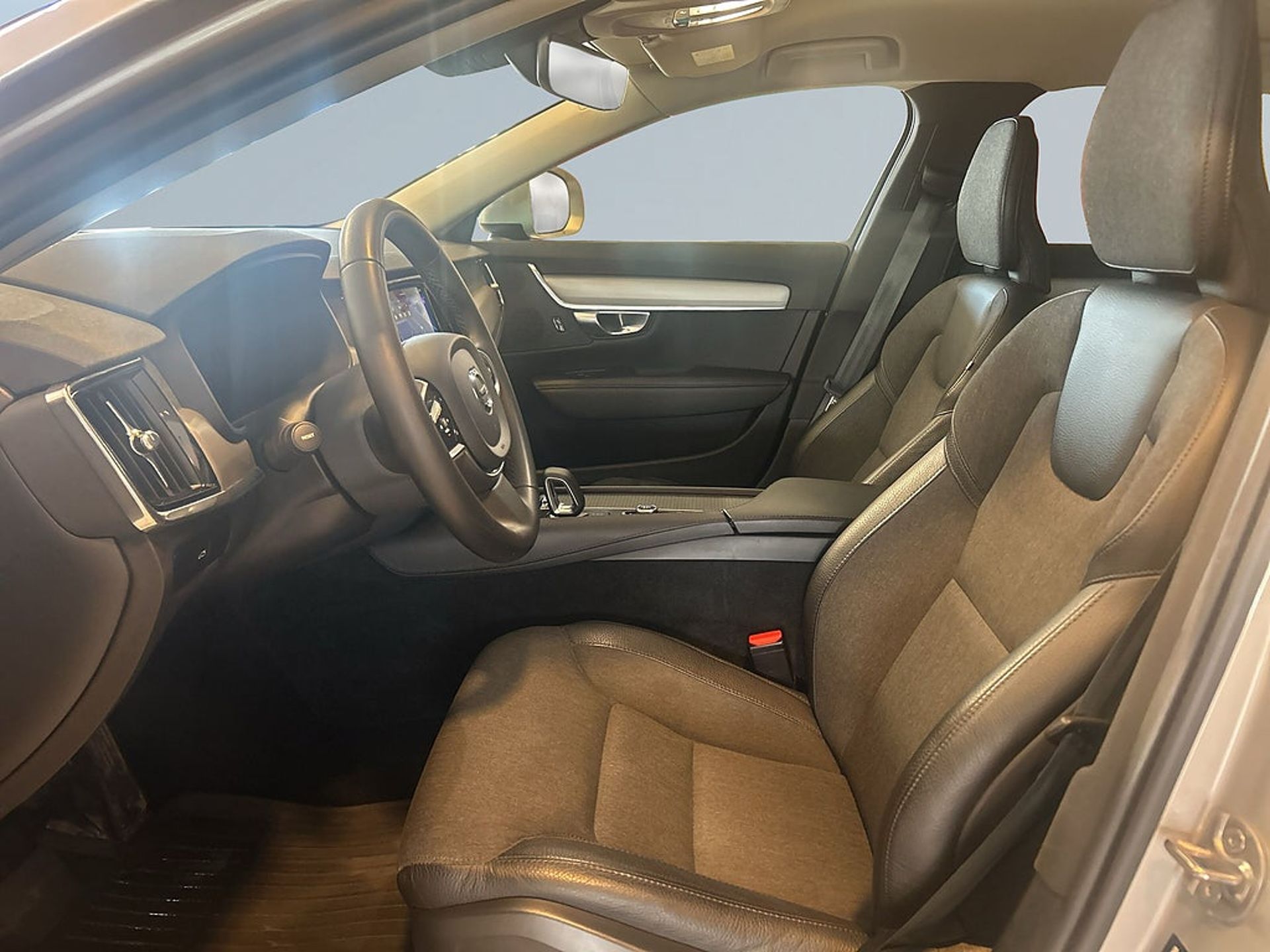 Volvo V90 Cross Country 2023, kuva 7/18