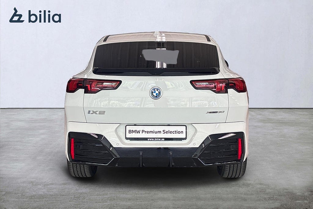 BMW iX2 xDrive30, 306ps, 2026