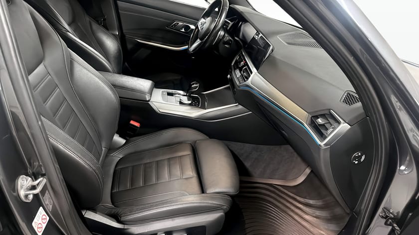 Bild 3 av BMW 330e xDrive Touring M Sport / Elstolar / HiFi / Drag