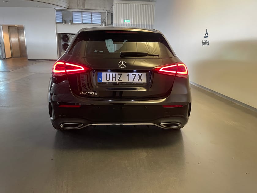 Bild 4 av Mercedes-Benz A 250 e 8G-DCT AMG Line/ Navigation/ Backkamera/ Parkeringsensor bak/