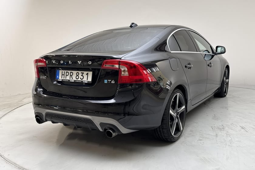 Bild 3 av Volvo S60 T6 (306hk) R-Design BE PRO Läder Taklucka