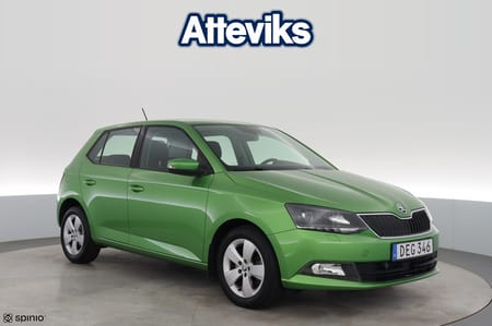 Škoda Fabia 1.2 TSI 110hk Elegance Kupévärmare Farthållare Nys