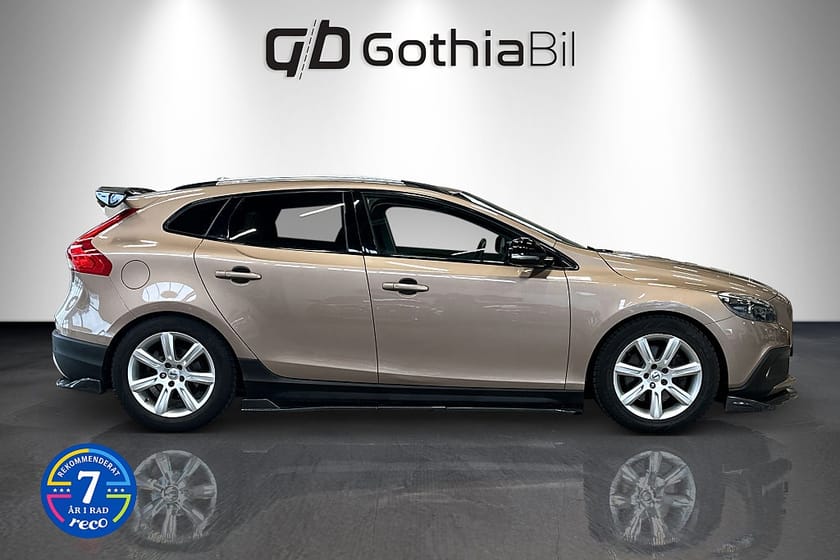 Bild 4 av Volvo V40 Cross Country T4 AWD Geartronic Cockpit Navi Keyless