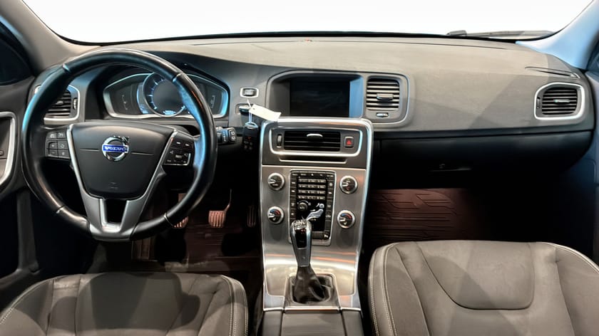 Bild 4 av Volvo V60 D4 P-värmare, Dragkrok, Rattvärme