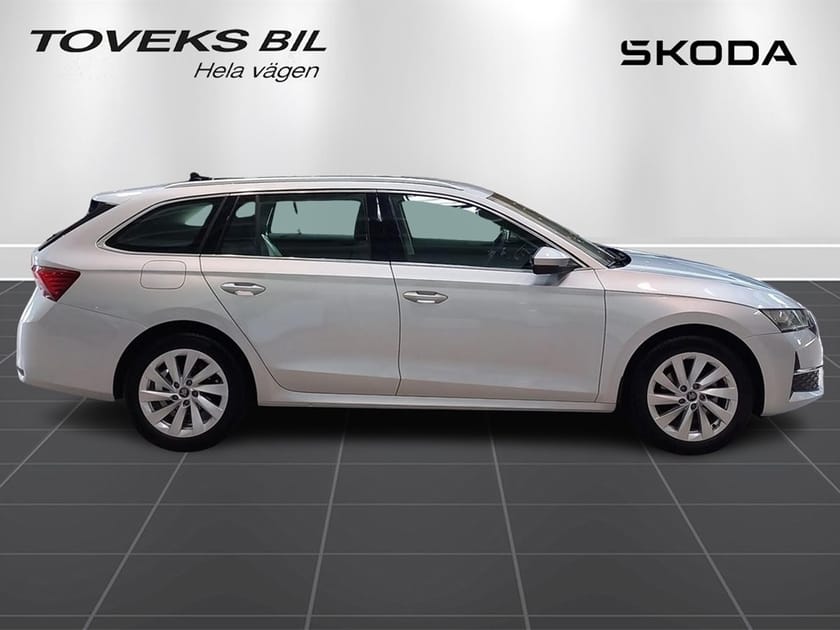 Bild 4 av Škoda Octavia Kombi MHEV med drag- och värmarepaket