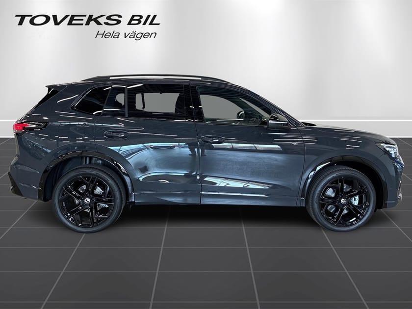 Bild 4 av Volkswagen Tiguan R-LINE 2.0 TDI 4MOTION 193 HK DSG