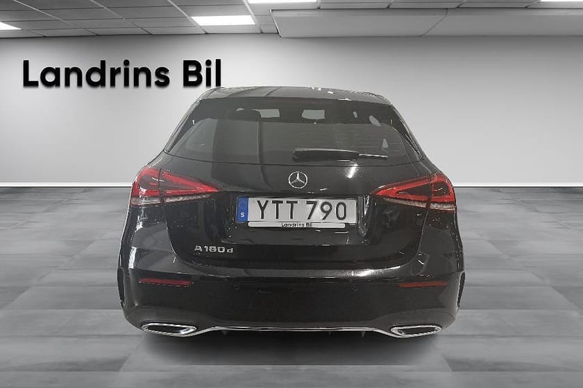 Bild 5 av Mercedes-Benz A 180 d Automat AMG Line Widescreen Panorama