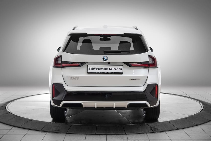 Bilde 4 av BMW iX1 xDrive30 