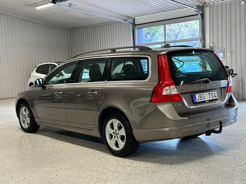 Bild 5 av Volvo V70 2.4D Momentum Euro 4 Ny Koppling Kamrem bytt Nya S-däck