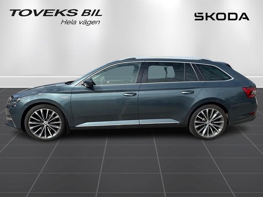 Bild 4 av Škoda Superb Kombi L&K 2,0 TDI 190 DSG 4X4 L&K