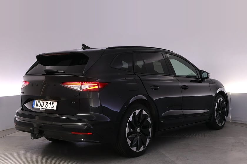 Bild 5 av Škoda Enyaq iV 80x Skoda Sportline 360 HUD Elstol BSM Crystal Drag