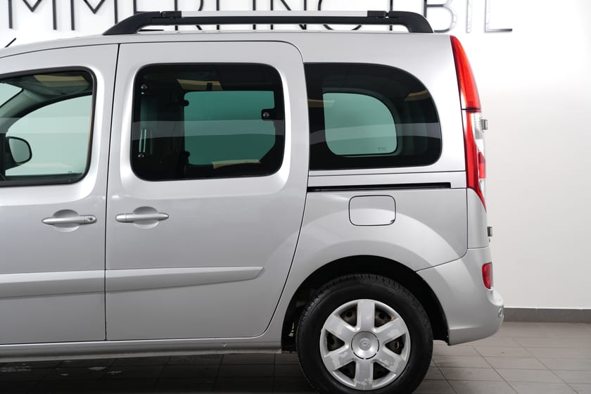 Bild 5 av Renault Kangoo Express Passenger 1.5 dCi 90hk 5-sits/Skjutdörrar/Tonaderutor