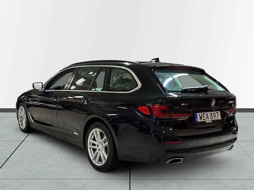 Bild 5 av BMW 520d xDrive Touring MOMS Bkamera Rattvärm HiFi-ljud S&V