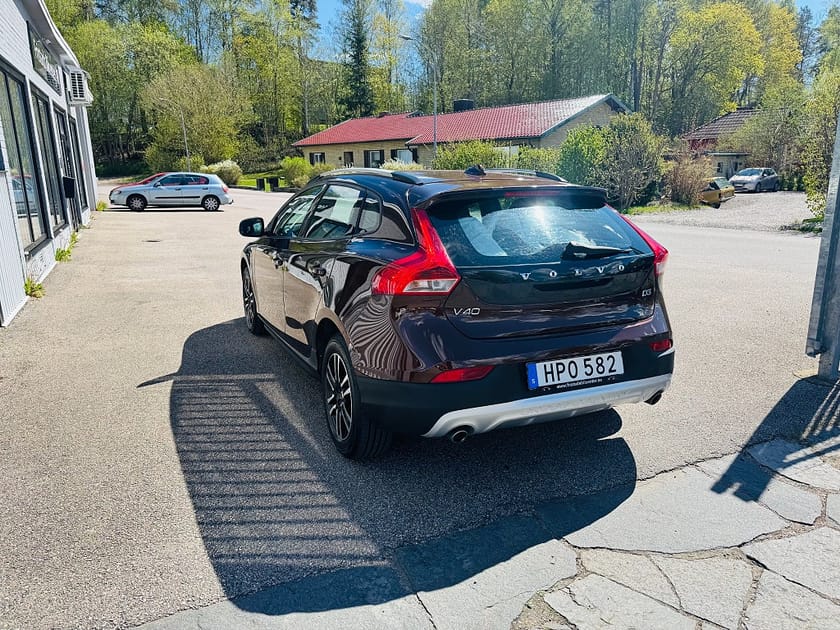 Bild 4 av Volvo V40 Cross Country D3 150HK MOMENTUM / NAVI / VÄRMARE