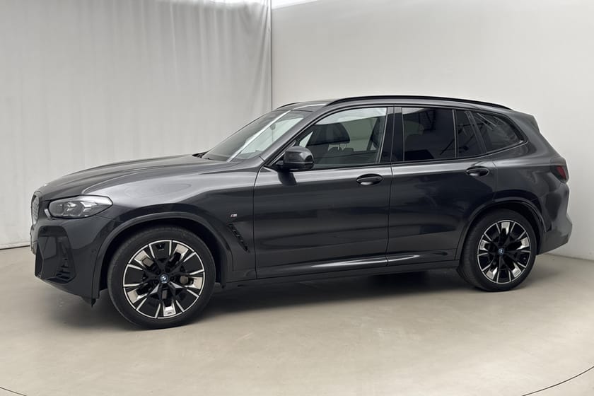 Bild 2 av BMW iX3 LCI (286hk) M Sport Impressive H/K Panorama