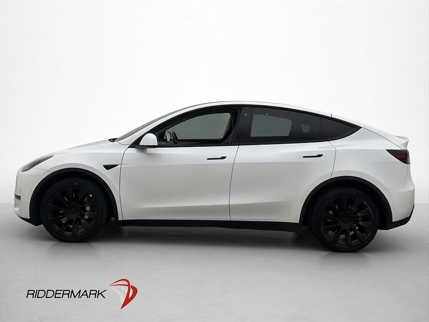Bild 5 av Tesla Model Y Long Range AWD Drag AP Pano Skinn Rattvärme