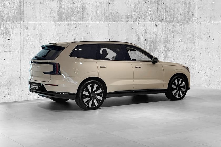 Bilde 5 av Volvo EX90 Twin Motor Performance 7-seater Ultra KROK|22"|B&W|PILOT.ASSIST|7S