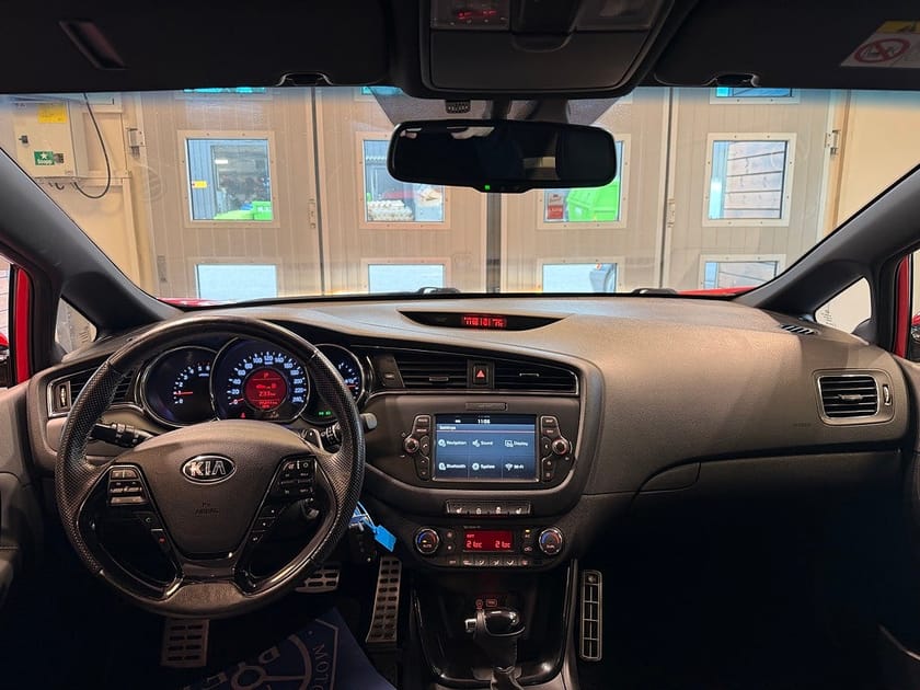 Bild 5 av Kia cee'd_sw 1.6 CRDi GT-Line Drag Gps B-kamera M-värmare