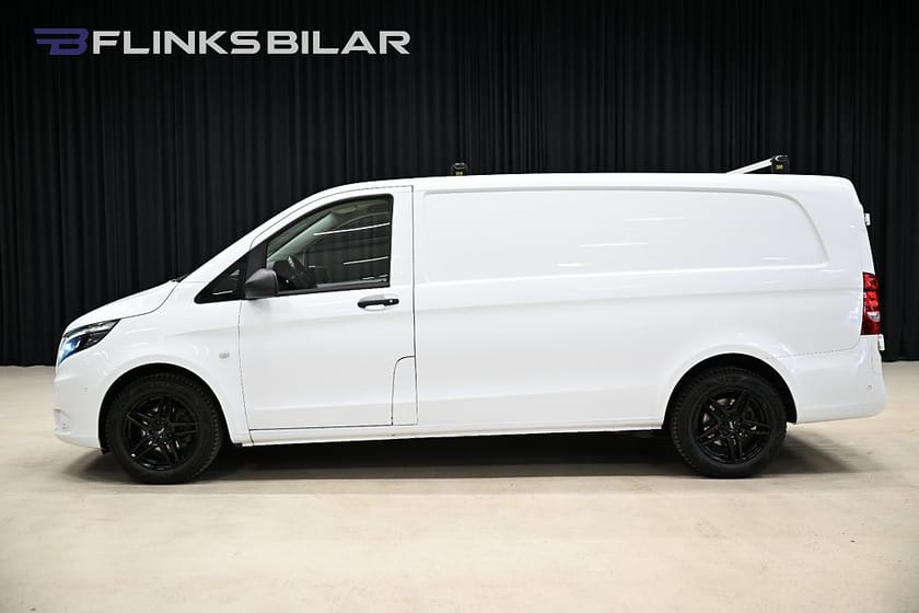 Bild 2 av Mercedes-Benz Vito 116 CDI 2.8t Automat|Lång|Inredd|Nedlackad|LED|Drag|Värmare|Moms