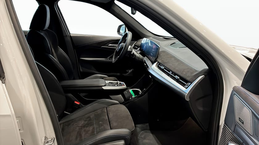 Bild 3 av BMW iX1 xDrive30