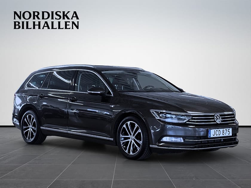 Bild 1 av Volkswagen Passat Sportscombi 2.0 TDI DPF SCR BMT GT Värmare Drag Kamera