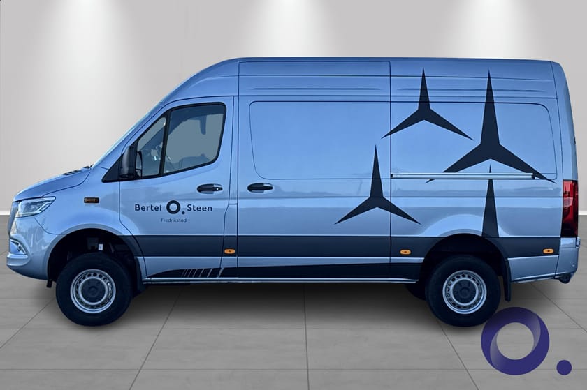 Bilde 2 av Mercedes-Benz Sprinter 319 CDI 4x4 Panel Van